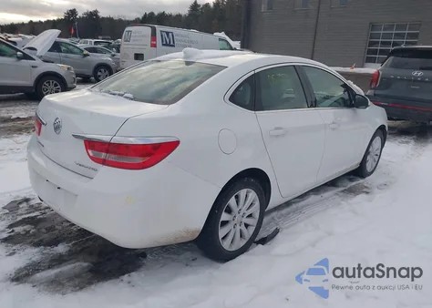 2015 Buick Verano из США, поврежденный, VIN 1G4PP5SK3F4157914